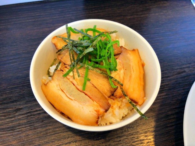 平針ラーメン【八麺山(はちめんざん)】焼豚丼