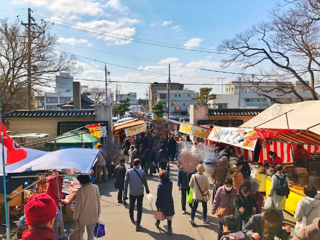 覚王山イベント【日泰寺縁日】たくさんの人１