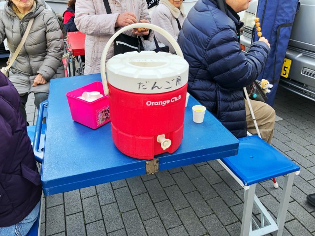 覚王山イベント【日泰寺縁日】お団子屋さんのお茶