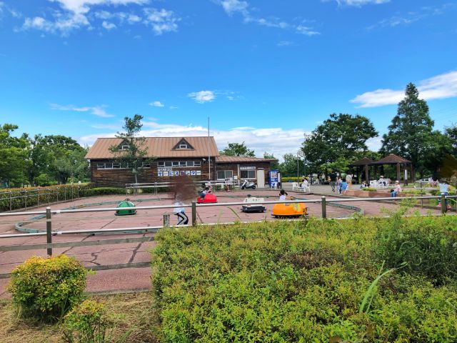 【戸田川緑地】一輪車広場練習風景２